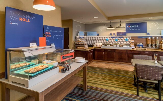 Holiday Inn Express Charleston-Kanawha City by IHG