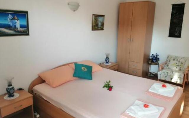 Apartment Dubi & Mari