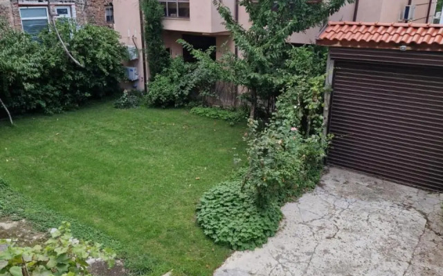 Tsar Simeon, 2 bedroom, living room and fireplace