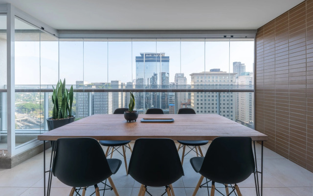 Apartamento luxuoso com vaga e ótima localização | Vila Olímpia