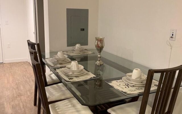 Hollywood Sweet Place