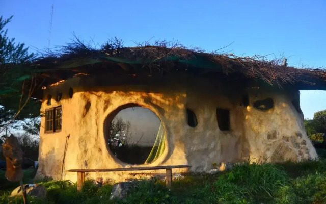 Hobbit House