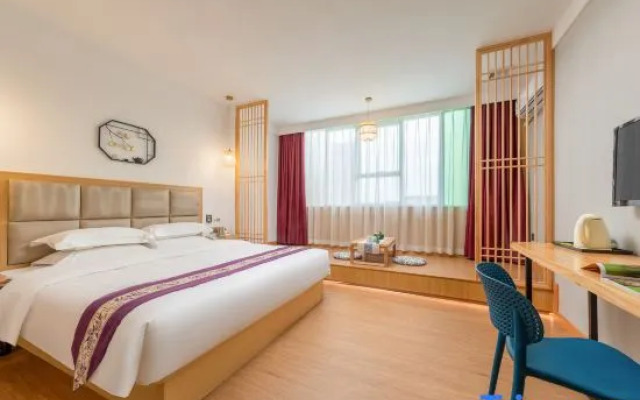 Man Quan Jia Hua Hotel