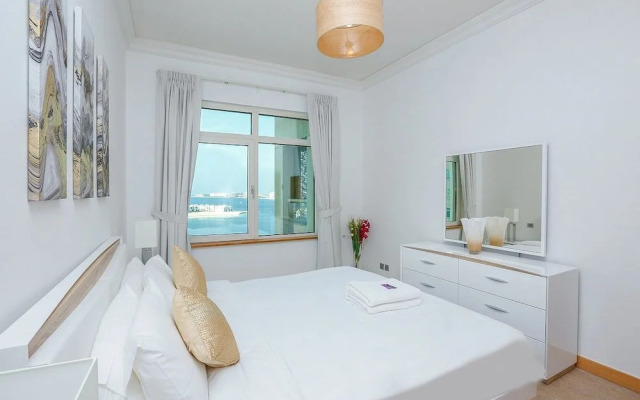 Shoreline #4 Jash Falqua