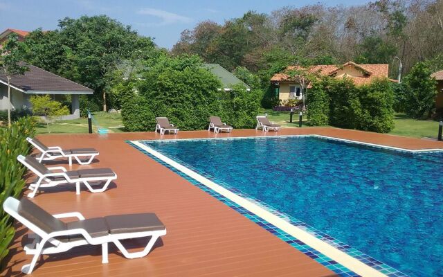 Palazzo Pavone Gallery & Resort