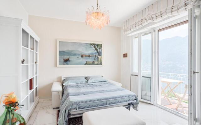 Cernobbio Apt Stunning Lake View by Air!