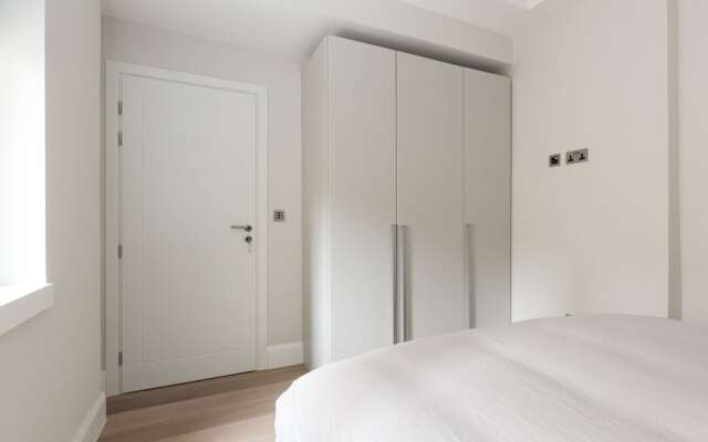 The Saint Stephen s Gardens Mansion VII