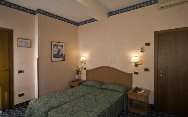Villa Tiziana Hotel