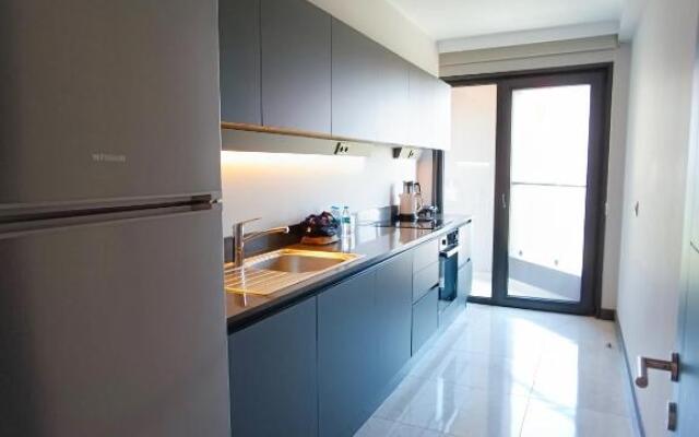 Luxury Fully Equipped 3BR 2BA Apartment by Siena Suites