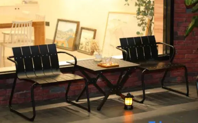 Yixiang Banhai Seaside Homestay (Yangjiang Dongping Branch)