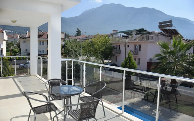 Villa Lucia by Turkish Lettings