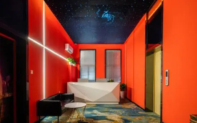 Ying Yi Su  Movie Theme Apartment