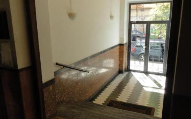 Fhr-Appartamento a San Giovanni
