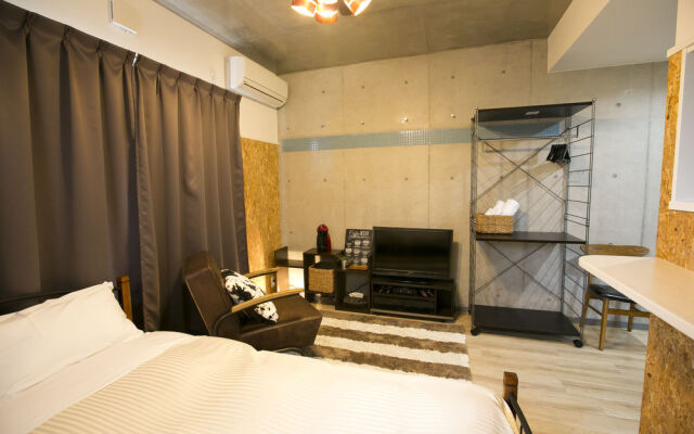 Japaning Hotel Enmachi II