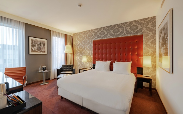 Crowne Plaza Amsterdam South by IHG