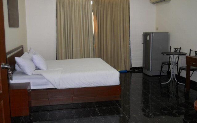 B-13 Motel