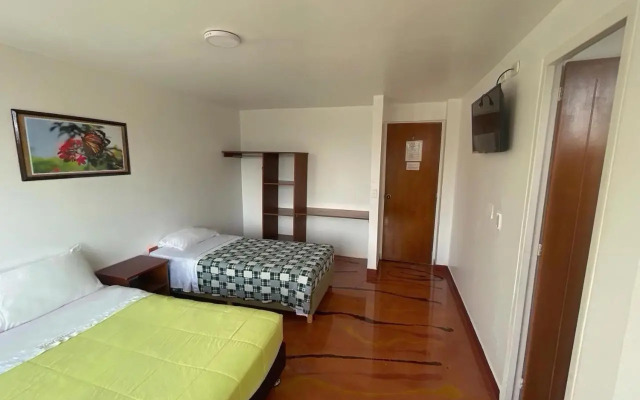 Hotel Mónaco de Fusa