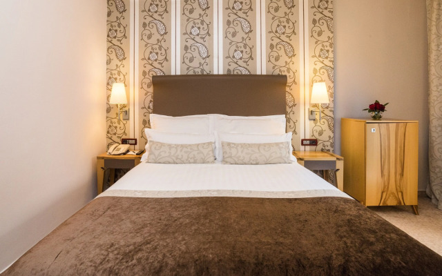 Hotel Pelegrin Plava Laguna