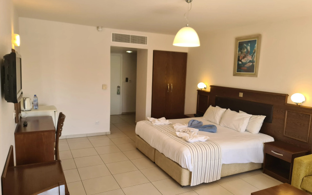 Euronapa Hotel