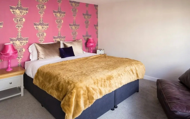 Dream Stays Bath - Queen Street