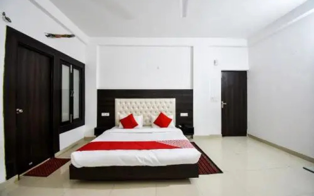 Hotel Victoria by OYO Rooms