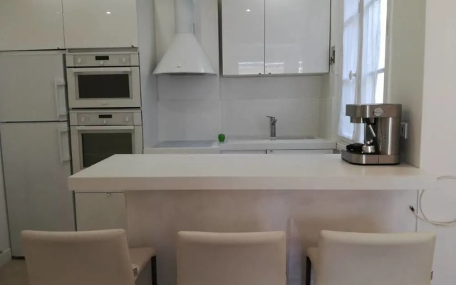 Appartement 2-chalgrin Paris