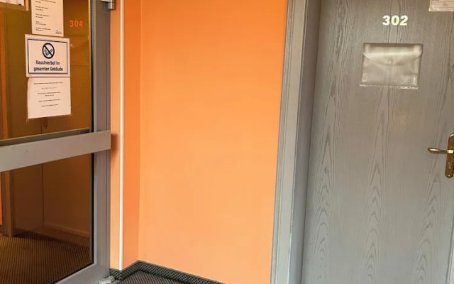 2-Rent Group Hostel Rooms AUB162