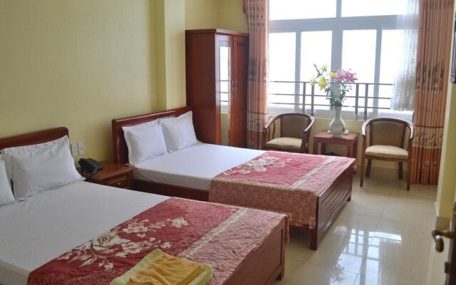 Queen Hotel Cat Ba