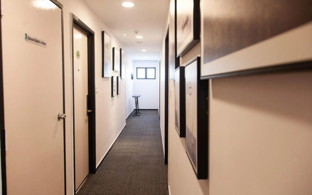 OYO M Design Hotel Taman Pertama