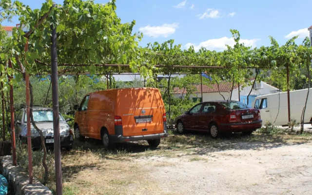 Studio Sucuraj 6852a