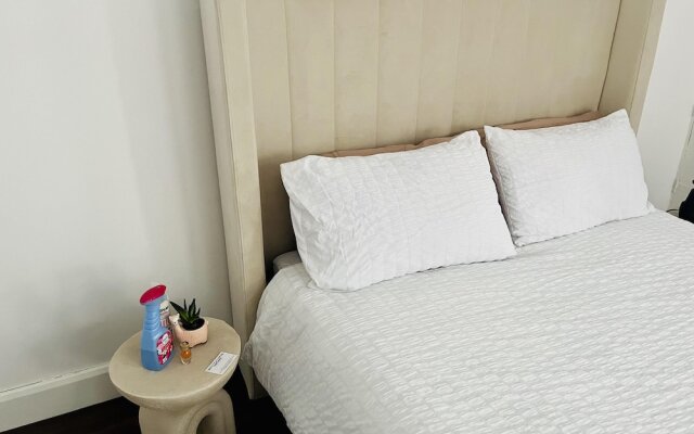 Newly Refurbished 1-bed Apartment in Croydon Se25