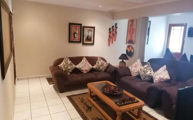 Captivating 3-Bed House in Kempton Park