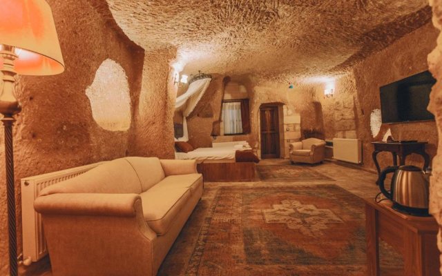 Zula Cave House