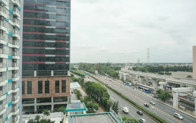 Elegant and Relaxing Studio Apartment H Residence