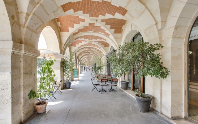 Appart 5p - Place des Vosges by Weekome