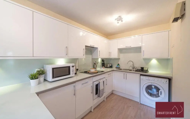 Maidenhead - 2 Bed & parking