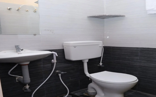 Hotel Suryaa Grand