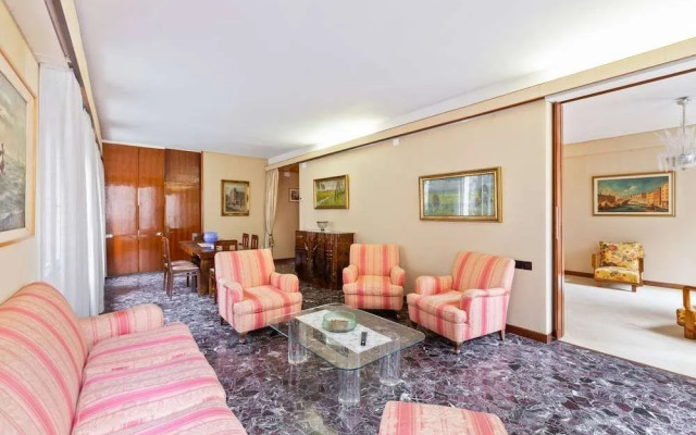 Venice Castello Elegant Apartment