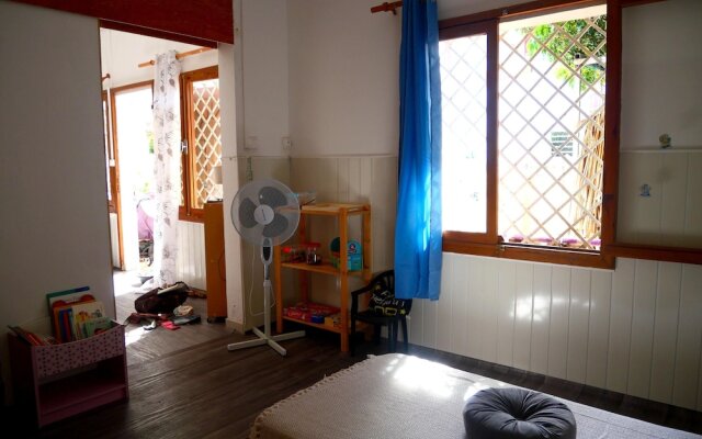 House With 3 Bedrooms in Saint-denis, With Wonderful City View, Enclosed Garden and Wifi - 28 km From the Beach