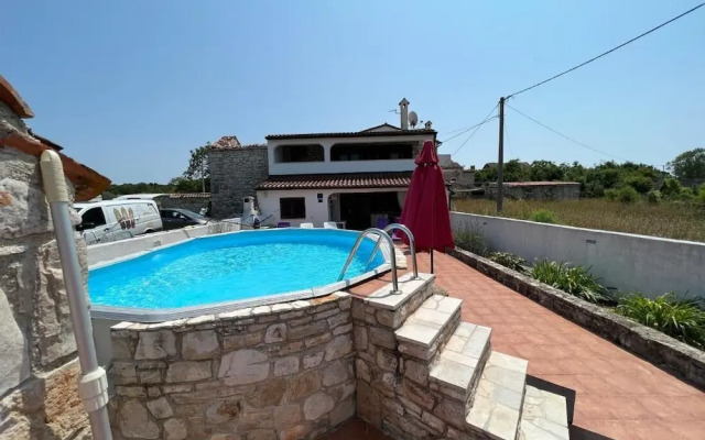 Charming Home With Pool in Barbariga