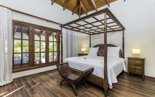 Beautiful Villa with Pool Gym and Maid