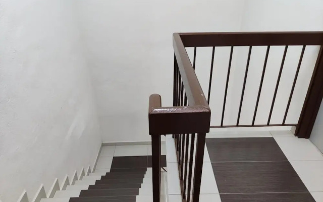 CLP Home near Sri Muniswarar Temple 2