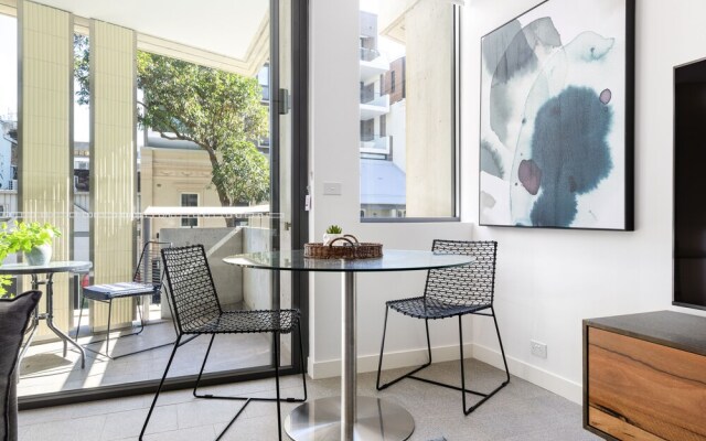 The Surry Apartments by Urban Rest