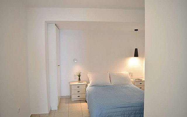 Meli Apartments & Villas