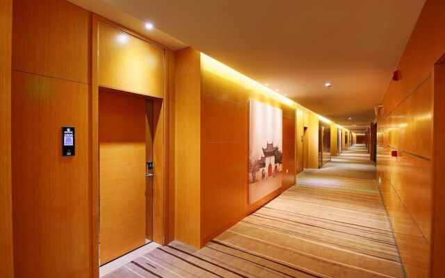 New Beacon Airport International Hotel
