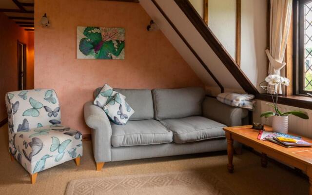 Demelza Cottage Apartment