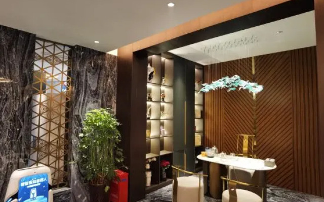 Yueshui Lanting Smart Hotel (Yuan Yongnian New Century Tianzhu Square)