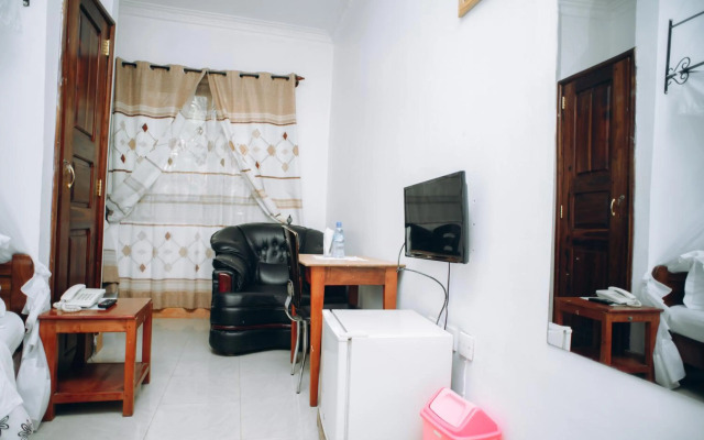 Arusha Giraffe Lodge