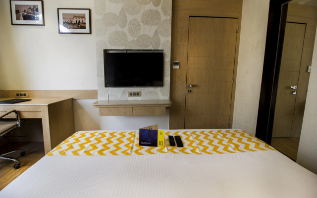 FabHotel V Hotel Hazratganj