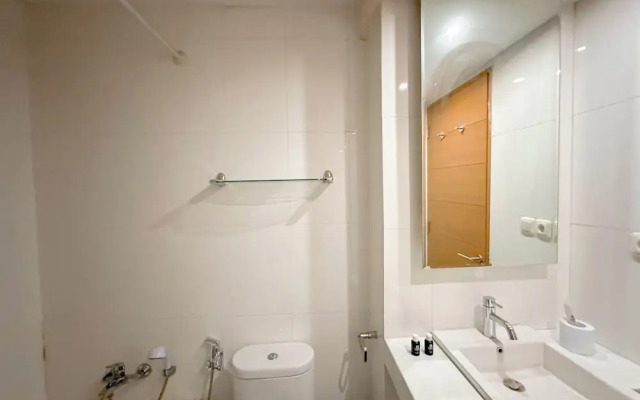 Spacious And Comfortable Living 3Br Apartment At Aryaduta Residence